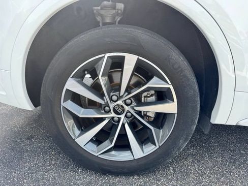 Certified 2023 Audi Q5 2.0T Premium Plus w/ Premium Plus Package AWD/4WD image 16