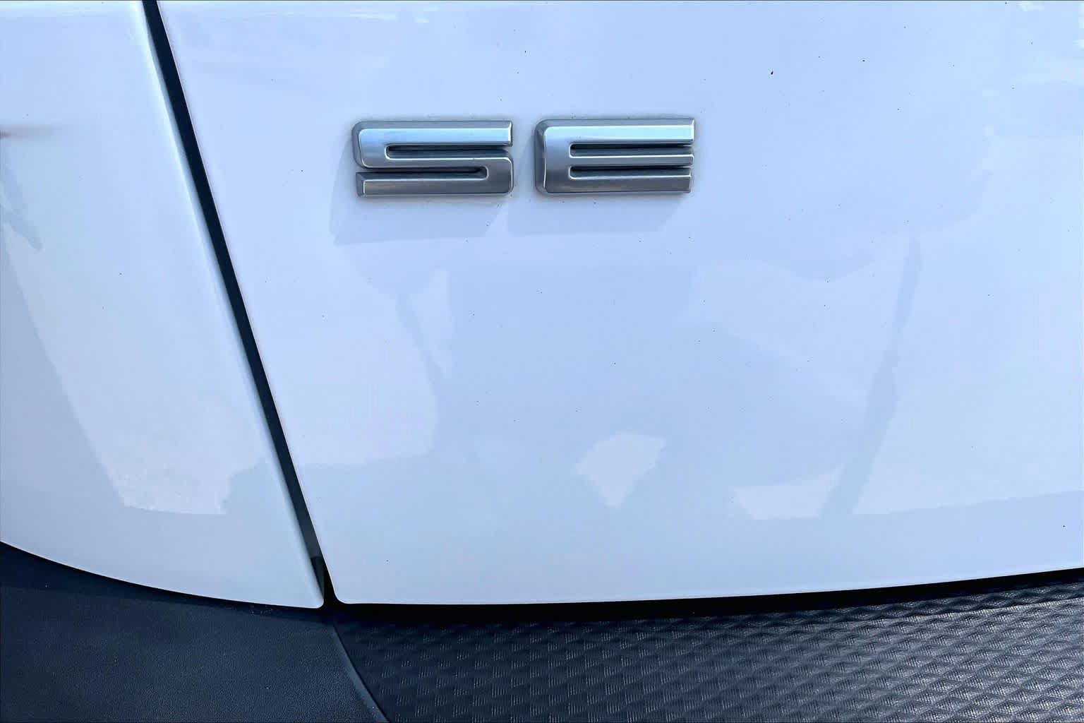 Used 2020 Ford Escape SE FWD image 10