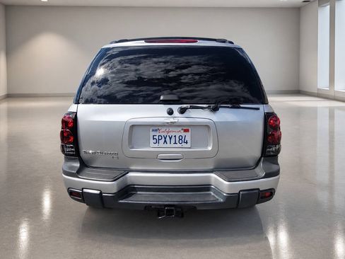 Used 2005 Chevrolet TrailBlazer LS w/ LS Preferred Equipment Group AWD/4WD image 4