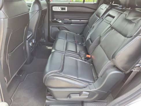 Used 2021 Ford Explorer ST w/ Equipment Group 401A AWD/4WD image 14