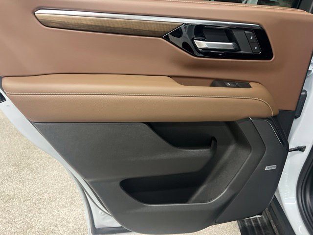 New 2026 Chevrolet Tahoe High Country AWD/4WD image 28
