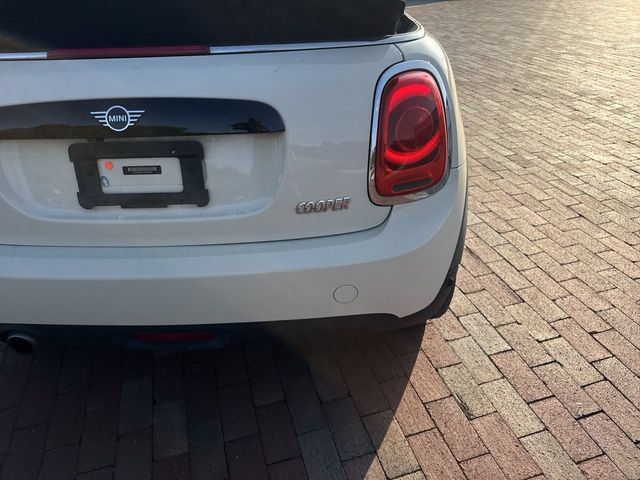 Used 2019 MINI Cooper Convertible w/ Signature Upholstery Package FWD image 12