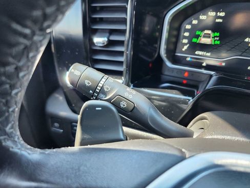 Used 2023 GMC Sierra 1500 SLT image 21