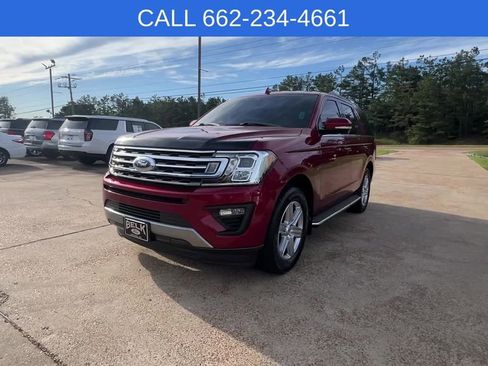 Used 2019 Ford Expedition XLT w/ Equipment Group 202A RWD image 2