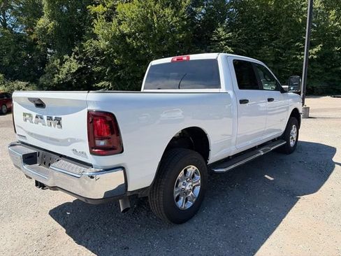 Used 2025 RAM 2500 Big Horn AWD/4WD image 6