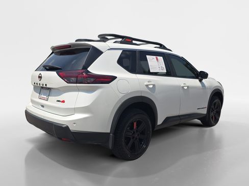 Used 2026 Nissan Rogue SV AWD/4WD image 6