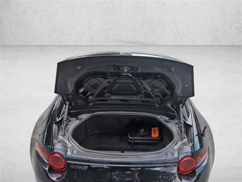 Used 2017 MAZDA MX-5 Miata RF Club RWD image 17