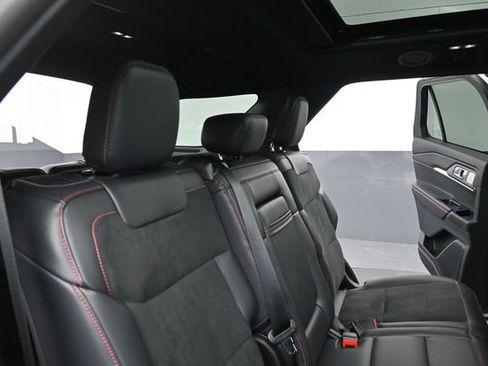 Certified 2025 Ford Explorer ST AWD/4WD image 27