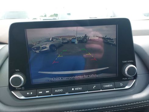 Used 2023 Nissan Rogue SV w/ SV Premium B Package FWD image 22