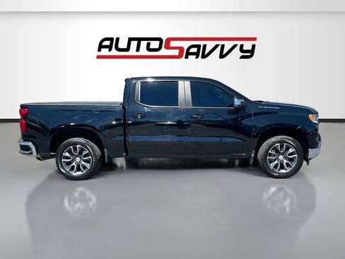 Used 2022 Chevrolet Silverado 1500 LT AWD/4WD image 8