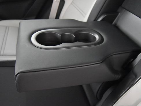 Certified 2026 Porsche Cayenne AWD/4WD image 35