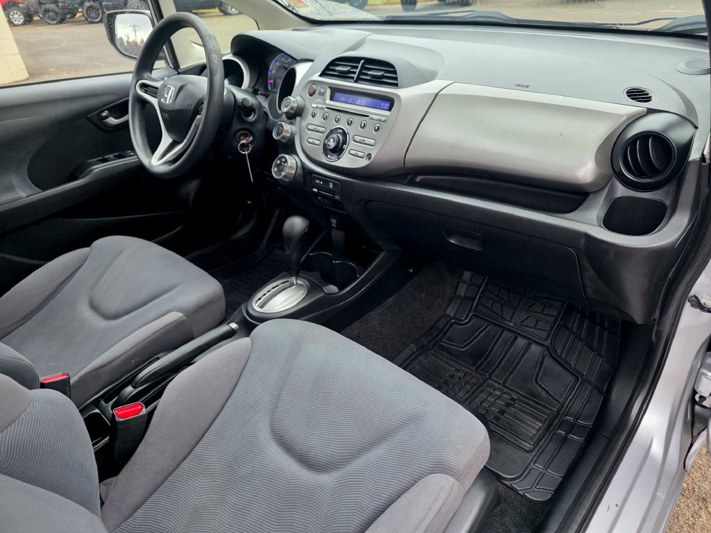 Used 2013 Honda Fit image 22