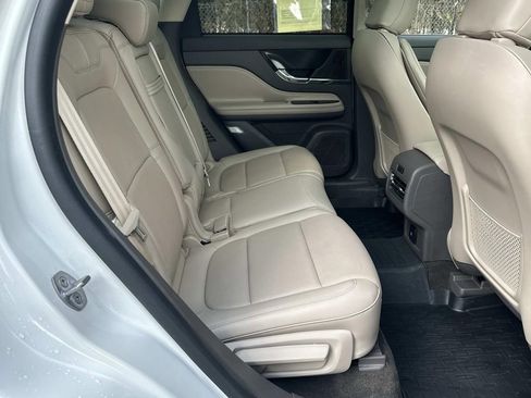 Used 2022 Lincoln Corsair Reserve w/ Equipment Group 201A image 15