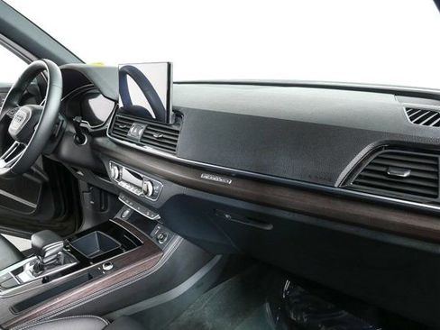 Used 2023 Audi Q5 2.0T Premium Plus w/ Premium Plus Package image 25