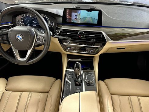 Used 2018 BMW 530e RWD image 15