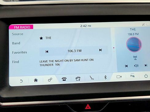 Used 2020 Jaguar E-PACE P250 AWD with Cold Climate and image 16