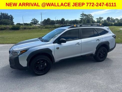Used 2025 Subaru Outback Wilderness AWD/4WD image 4