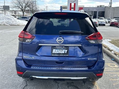 Used 2020 Nissan Rogue SV image 25