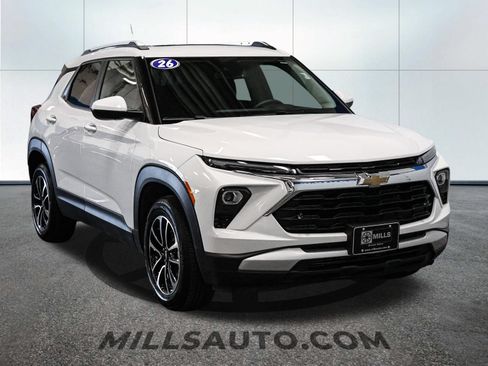 Used 2026 Chevrolet TrailBlazer LT w/ Convenience Package AWD/4WD image 12