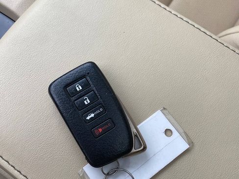 Used 2013 Lexus ES 350 w/ Luxury Pkg FWD image 53