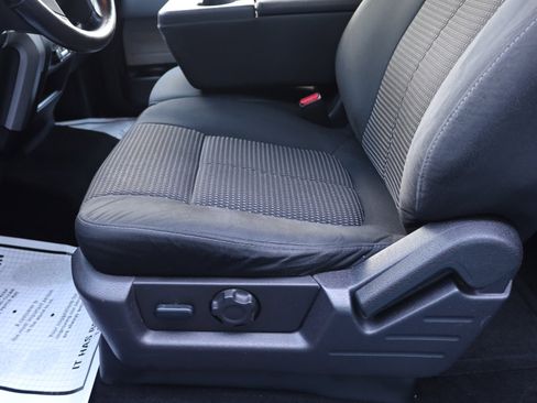 Used 2012 Ford F150 XLT w/ XLT Custom Pkg image 6