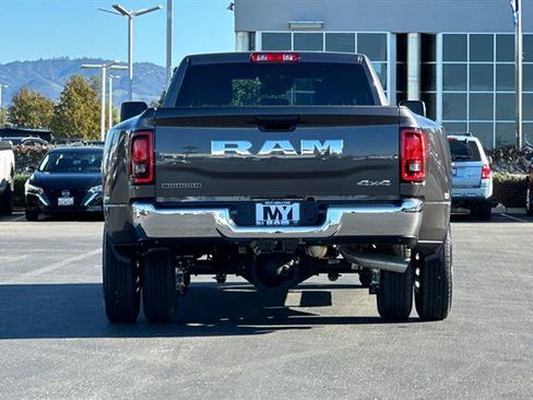 New 2026 RAM 3500 Big Horn AWD/4WD image 4