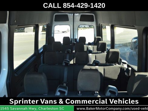 Used 2025 Mercedes-Benz Sprinter 2500 image 4