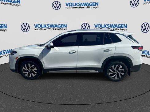 Used 2025 Volkswagen Tiguan S FWD image 11