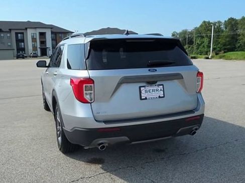 Used 2024 Ford Explorer XLT w/ Equipment Group 202A RWD image 6