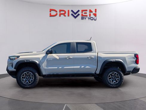 New 2026 Chevrolet Colorado ZR2 w/ Technology Package AWD/4WD image 2