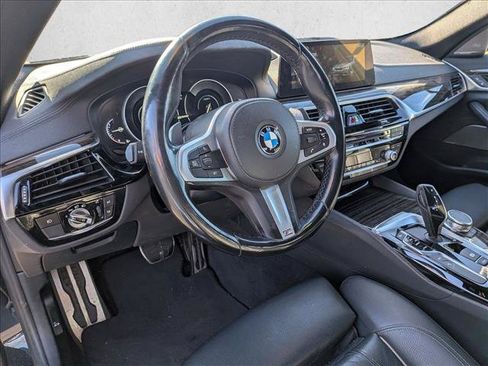 Used 2018 BMW 530e RWD image 9