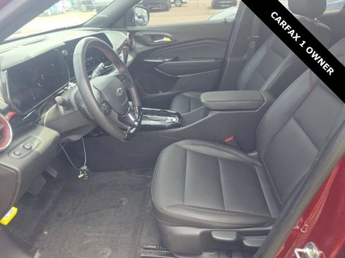 Used 2025 Chevrolet Trax RS w/ Driver Confidence Package FWD image 5