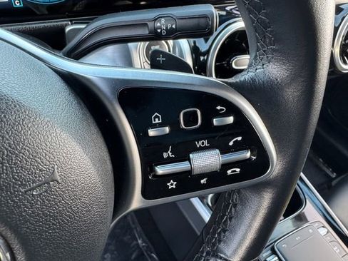 Used 2023 Mercedes-Benz GLB 250 4MATIC image 22