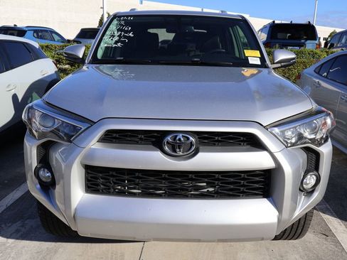 Certified 2017 Toyota 4Runner SR5 Premium image 5