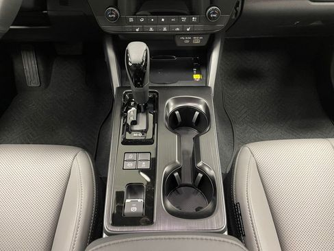 New 2026 Subaru Outback Limited AWD/4WD image 12
