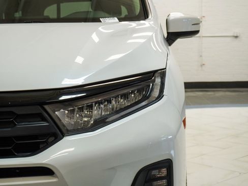 Used 2025 Honda Odyssey EX-L image 12