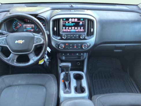 Used 2017 Chevrolet Colorado LT w/ Midnight Edition RWD image 26