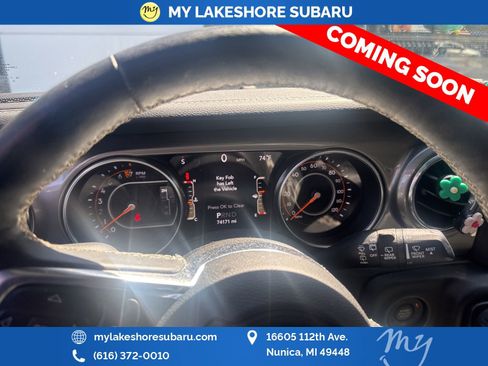 Used 2018 Jeep Wrangler Unlimited Sahara AWD/4WD image 13