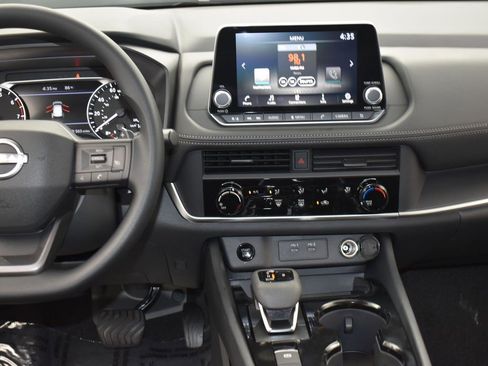 New 2026 Nissan Rogue S image 15