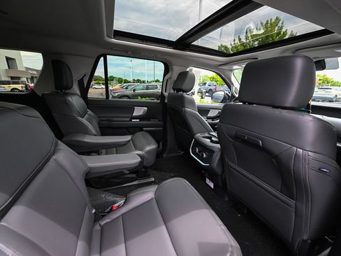 New 2026 Ford Expedition Max Active AWD/4WD image 25