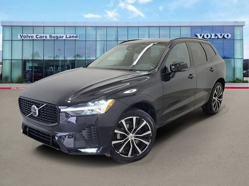 Used 2023 Volvo XC60 B5 Plus image 1