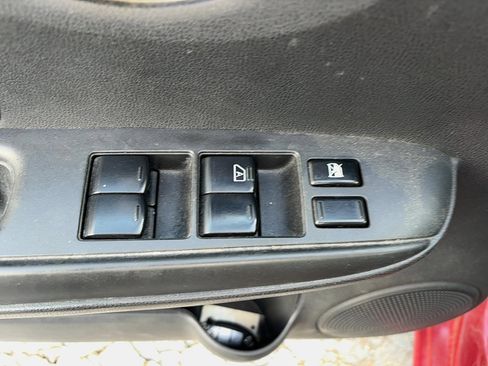 Used 2014 Nissan Versa Note SV w/ SL Package image 10