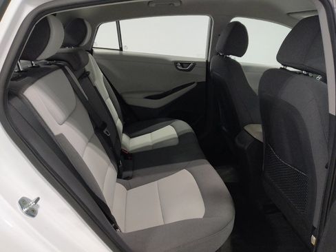 Used 2020 Hyundai Ioniq SE image 19