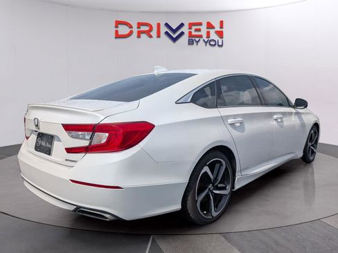 Used 2019 Honda Accord Sport image 5