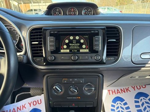 Used 2015 Volkswagen Beetle TDI image 31