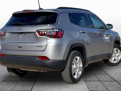 Used 2022 Jeep Compass Latitude w/ Sun and Sound Group image 13