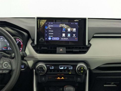 Used 2024 Toyota RAV4 XLE image 39