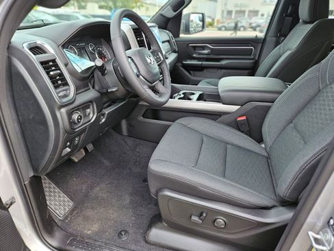 New 2026 RAM 1500 4x4 Crew Cab image 18