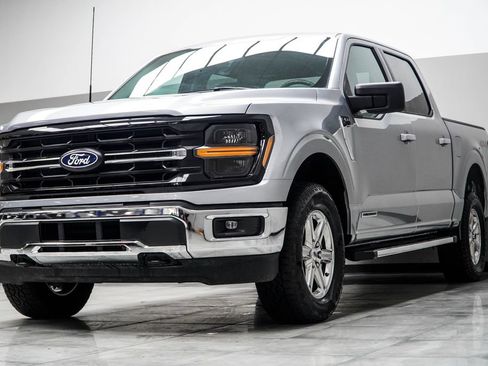 Used 2025 Ford F150 XLT w/ Equipment Group 301A Standard AWD/4WD image 7
