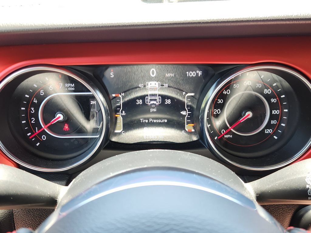 Used 2022 Jeep Wrangler Unlimited Rubicon w/ LED Lighting Group AWD/4WD image 20